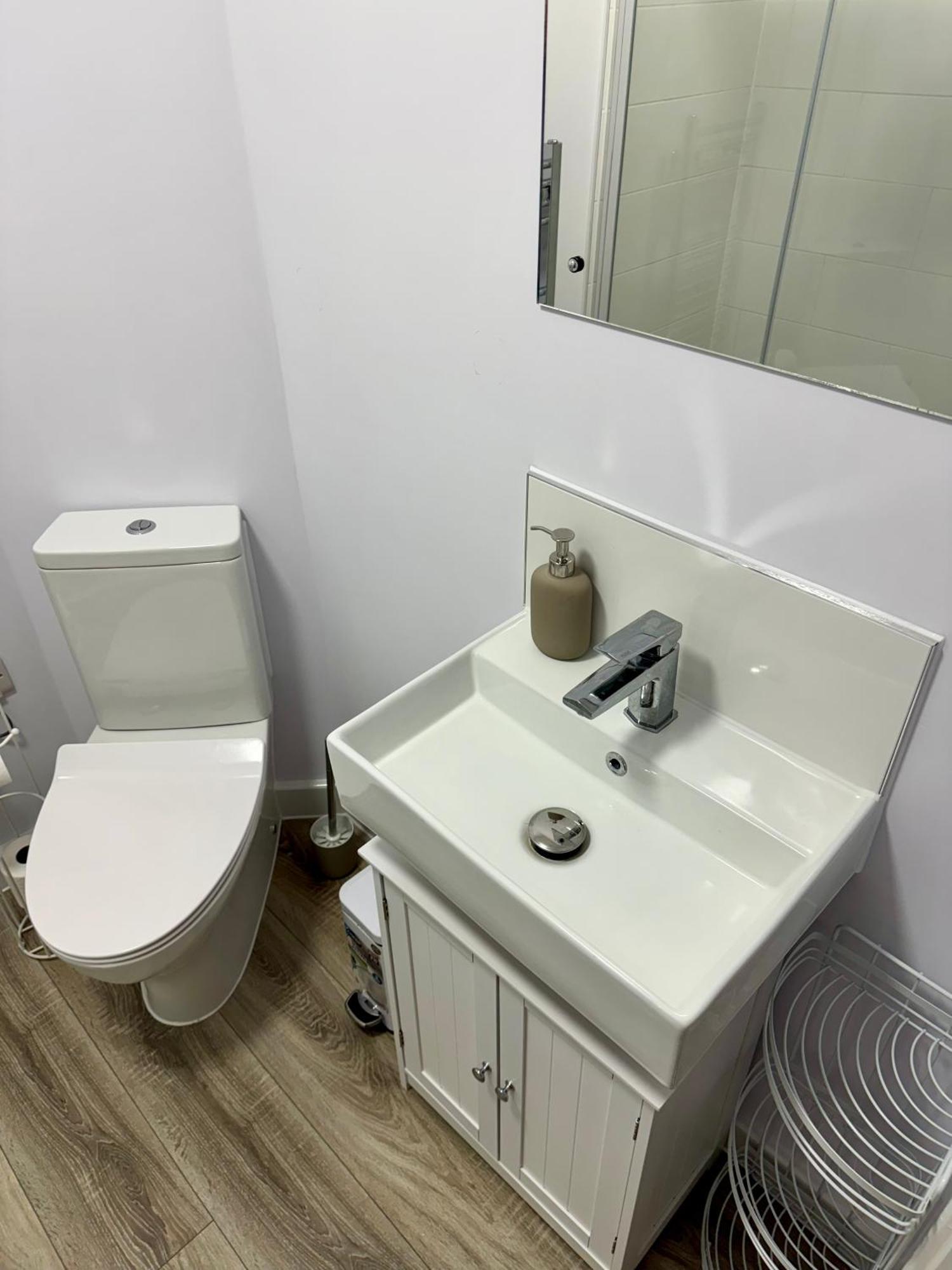 Appartamento Brand New Flat 5 With Free Parking And Fast Wifi York Esterno foto