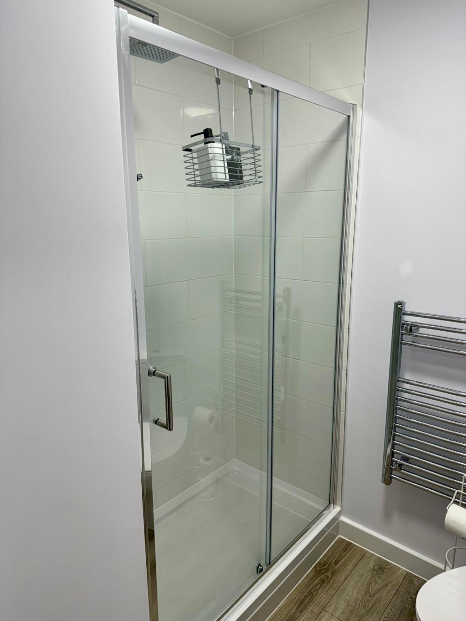Appartamento Brand New Flat 5 With Free Parking And Fast Wifi York Esterno foto